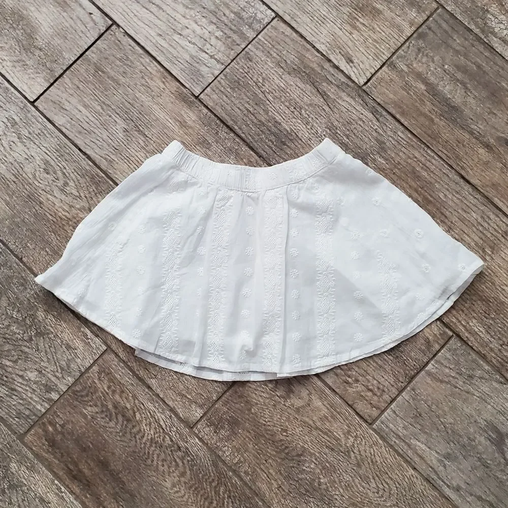 OshKosh B'Gosh white flowy skirt Size 4T